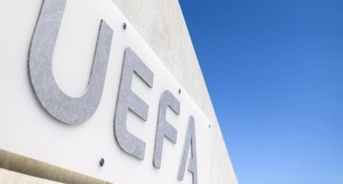 كولون يطالب يويفا باستبعاد أندية بيلاروس من المسابقات الأوروبية